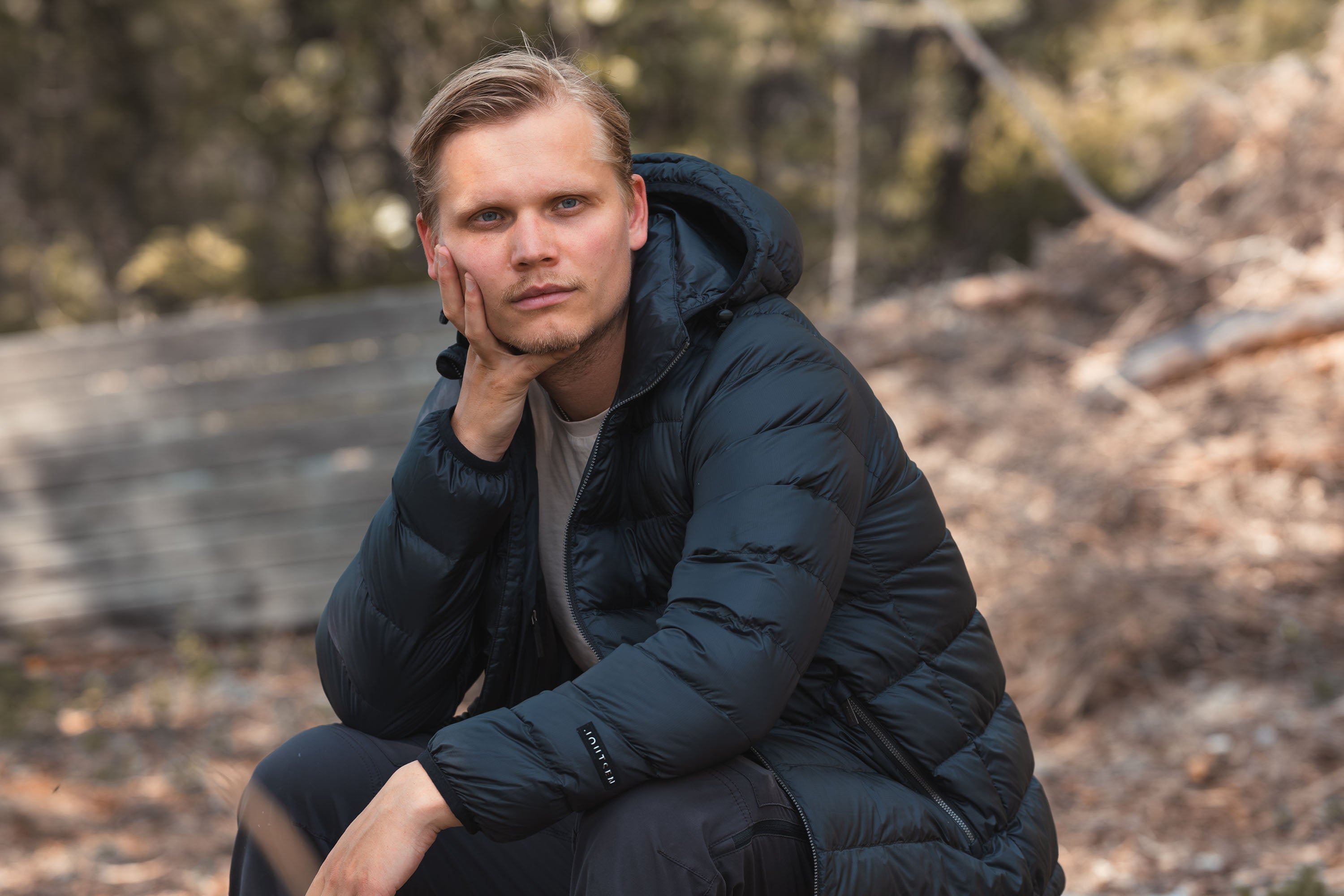 Miesten kevytuntuvatakit