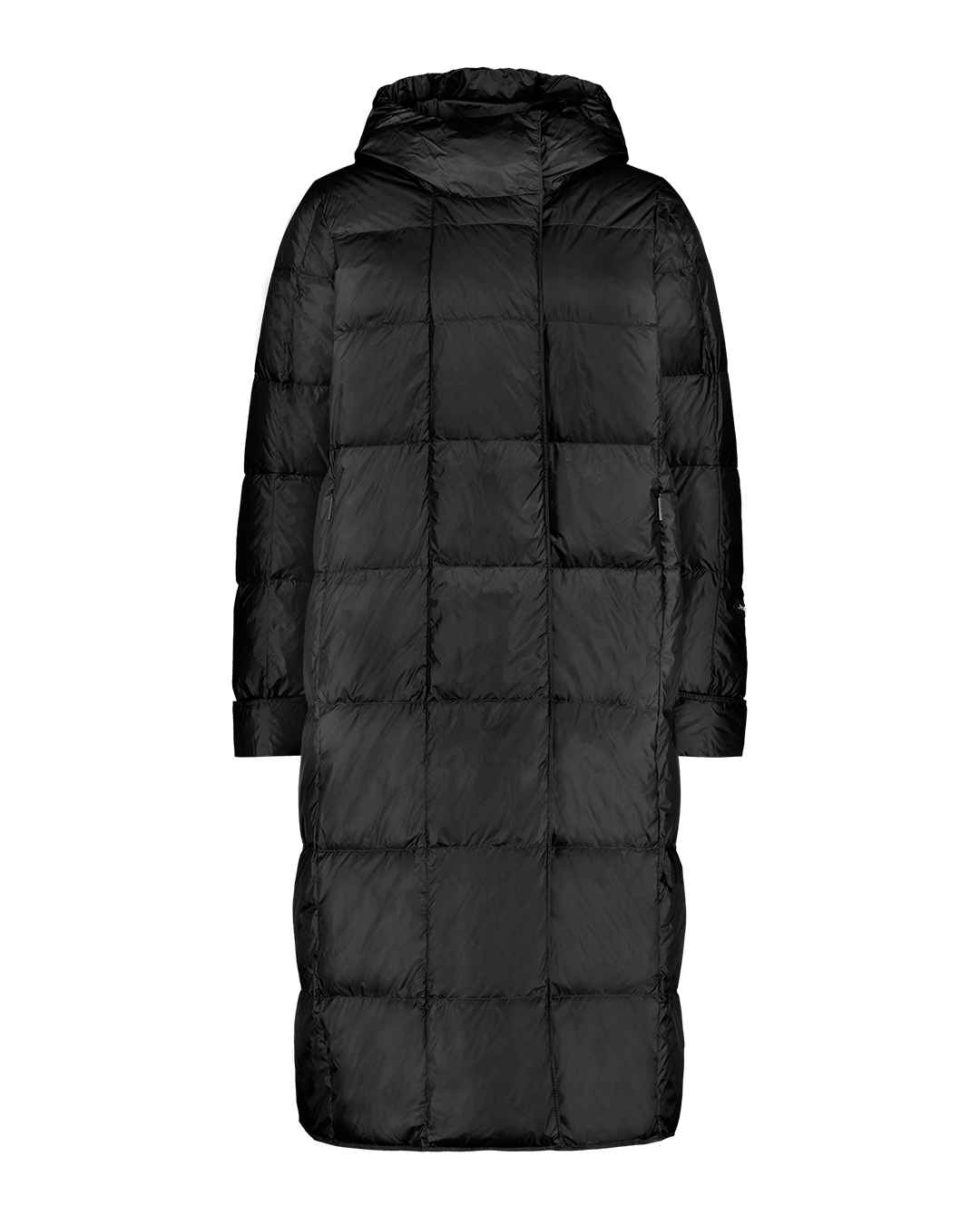 Musta, pitkänmallinen Essi-kevytuntuvatakki (väri: hiilenmusta), jossa on suorat neliömäiset tikkaukset, huppu ja pitkät hihat. Edessä huomaamaton vetoketju ja sivuilla taskut.