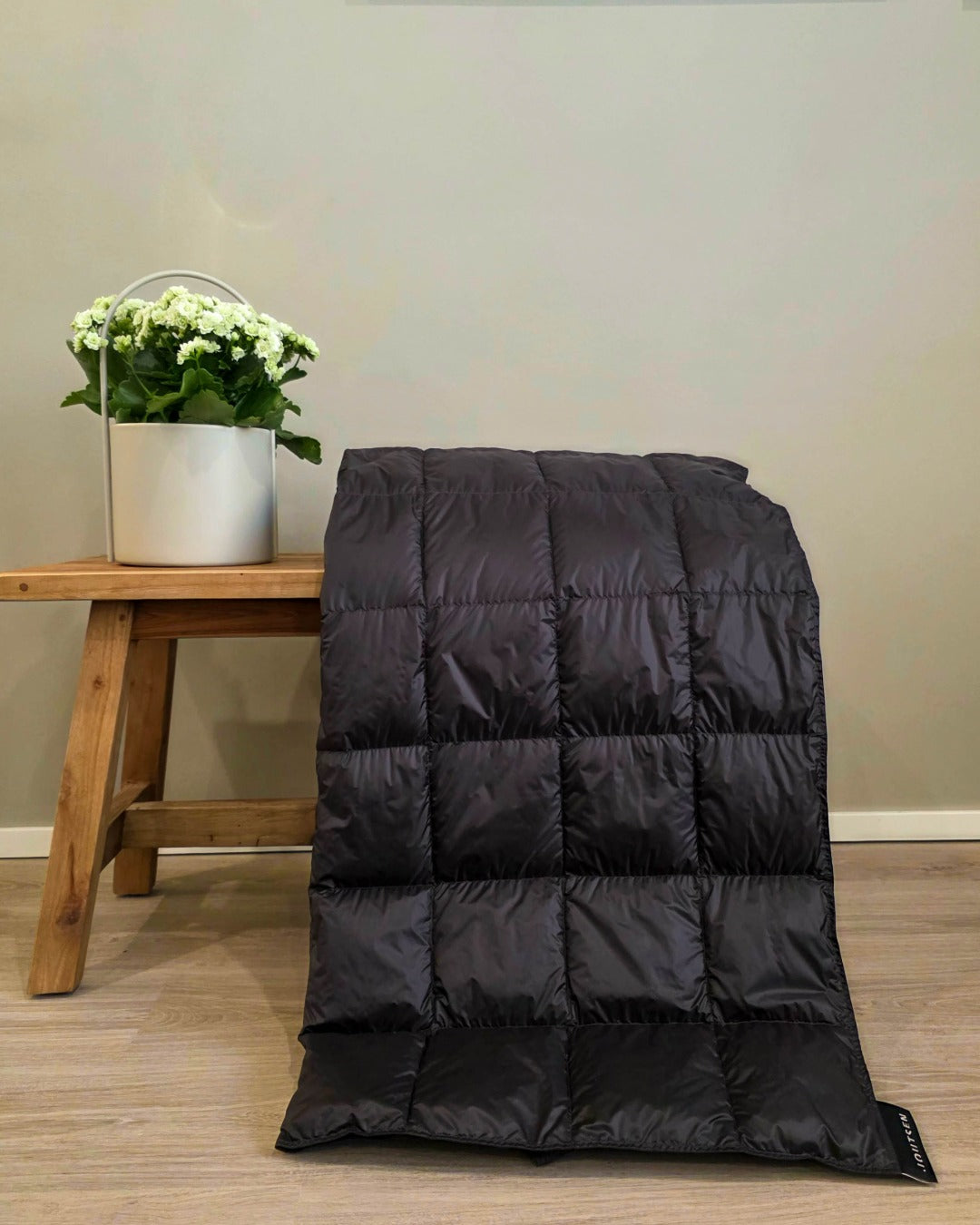 Kulkuri-untuvatorkkupeitto tuhka