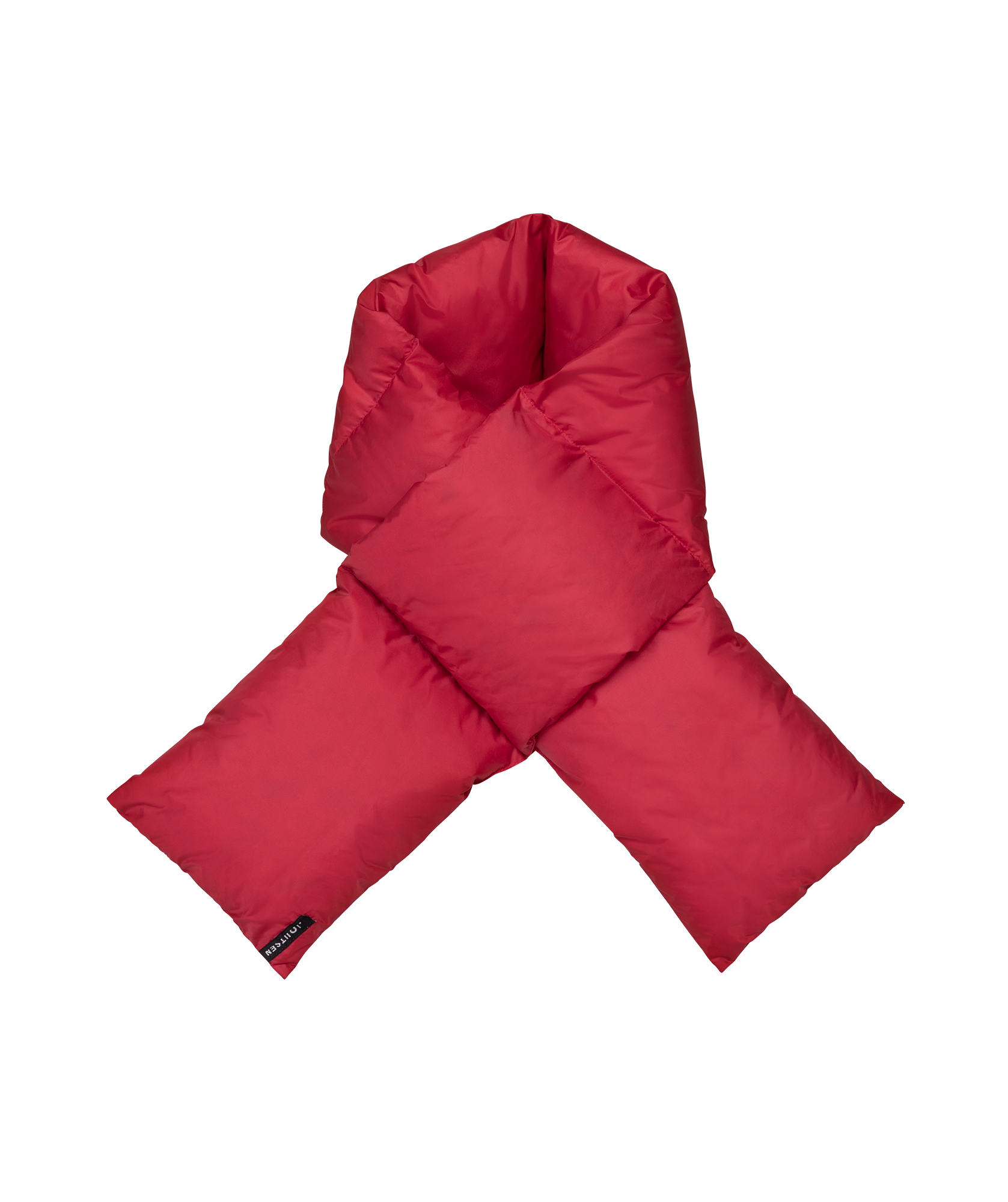Kirkkaan punainen Hiutale-untuvahuivi (väri: vadelma), jossa on pehmeä, paksu rakenne ja huivin päässä musta logolappu. Huivi on pujotettu ristiin edestä.