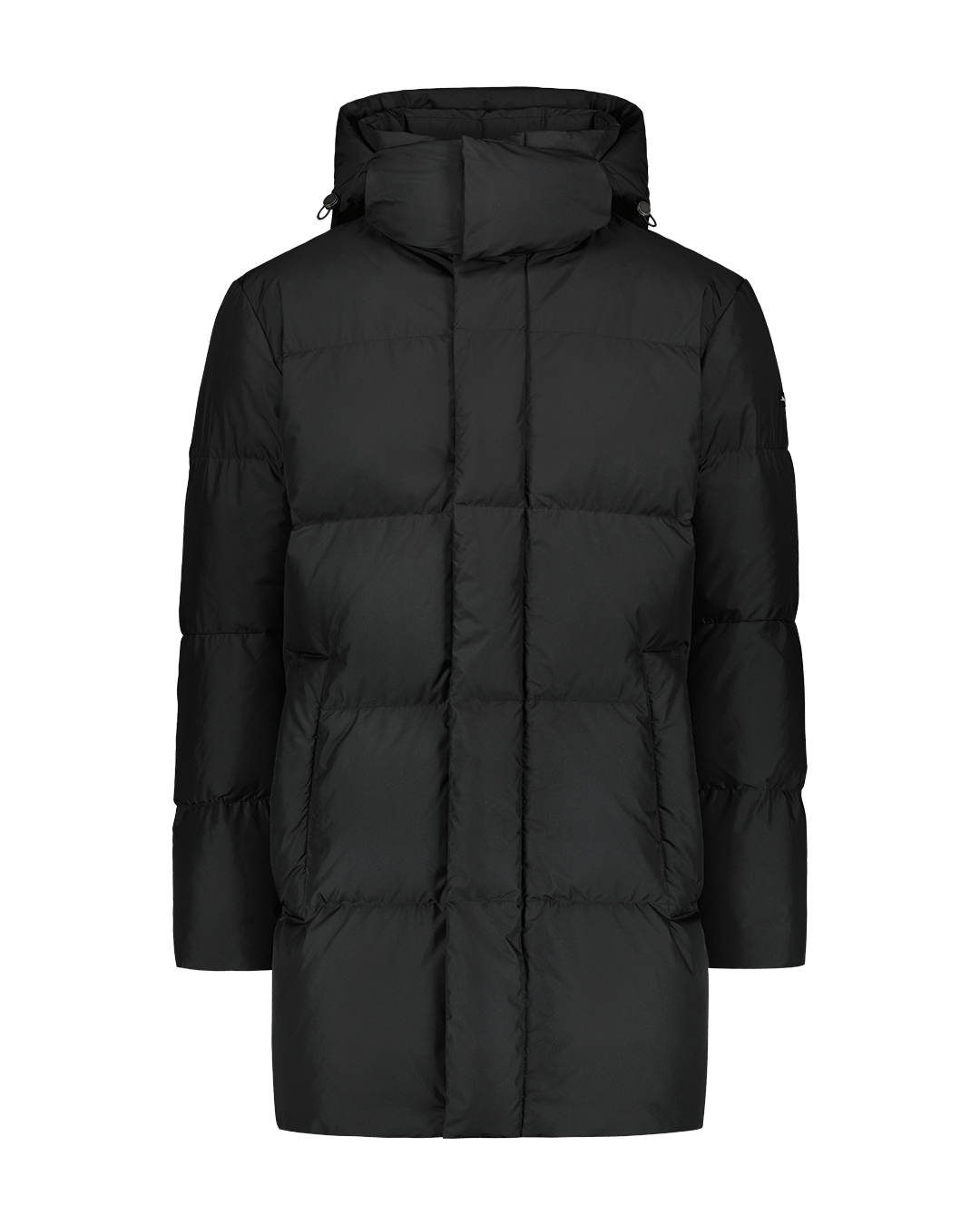 Mustan (väri: lakritsi) värinen Koski-untuvatakki, jossa on mattapintainen kangas, leveät vaakasuuntaiset tikkaukset ja irrotettava huppu. Takissa on etulista, joka peittää vetoketjun. Takissa on suuret etutaskut.