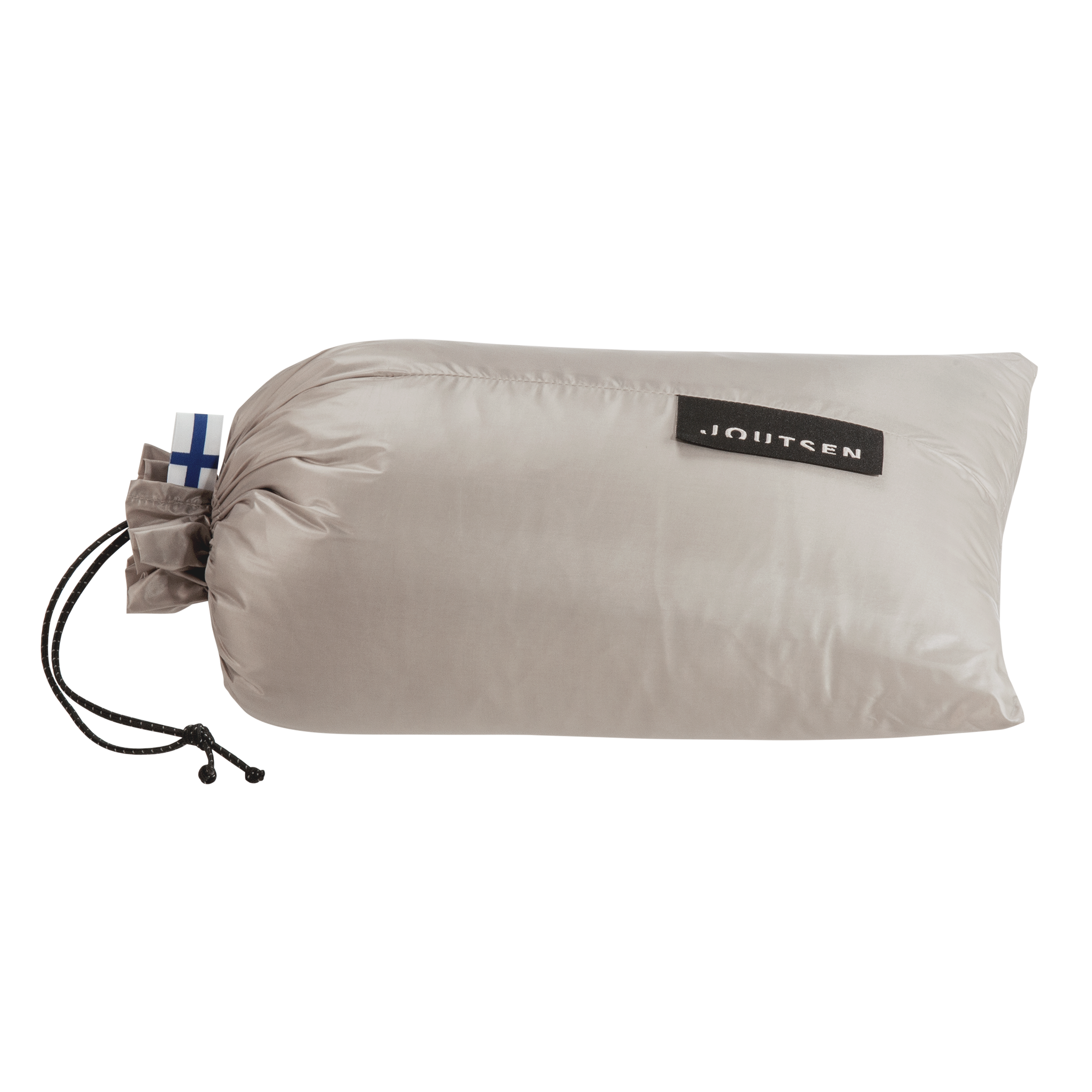 Vaalea beige Kulkuri-untuvatorkkupeitto on pakattuna saman väriseen pakkauspussiin.