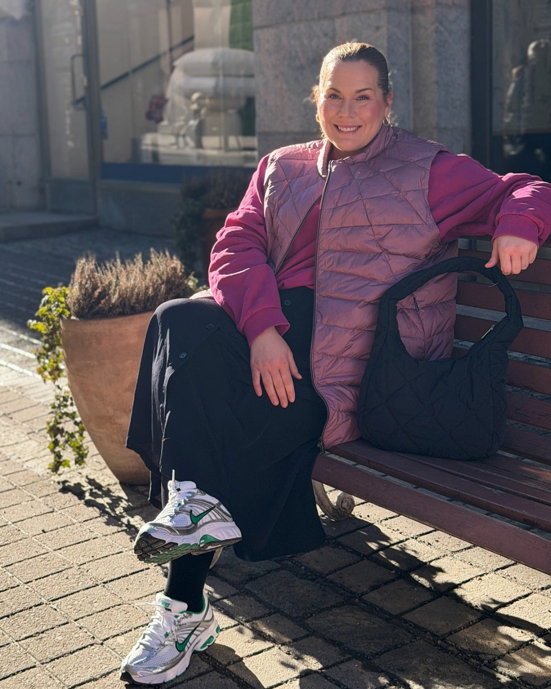 Mesi-plustyylin untuvaliivi orkidea