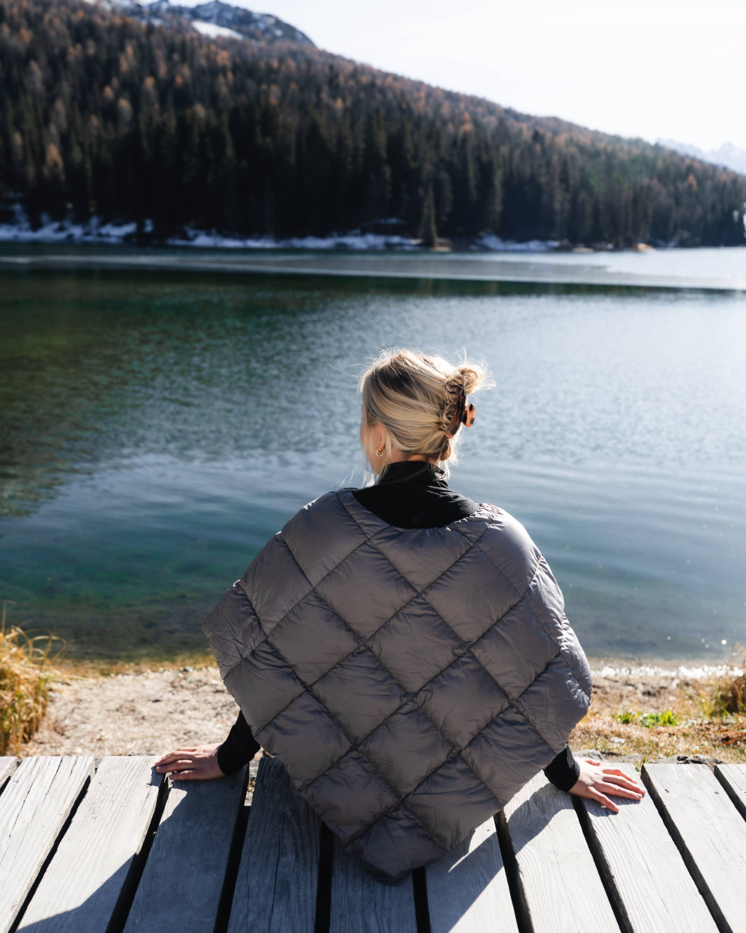 Unelma-untuvaponcho harmaa