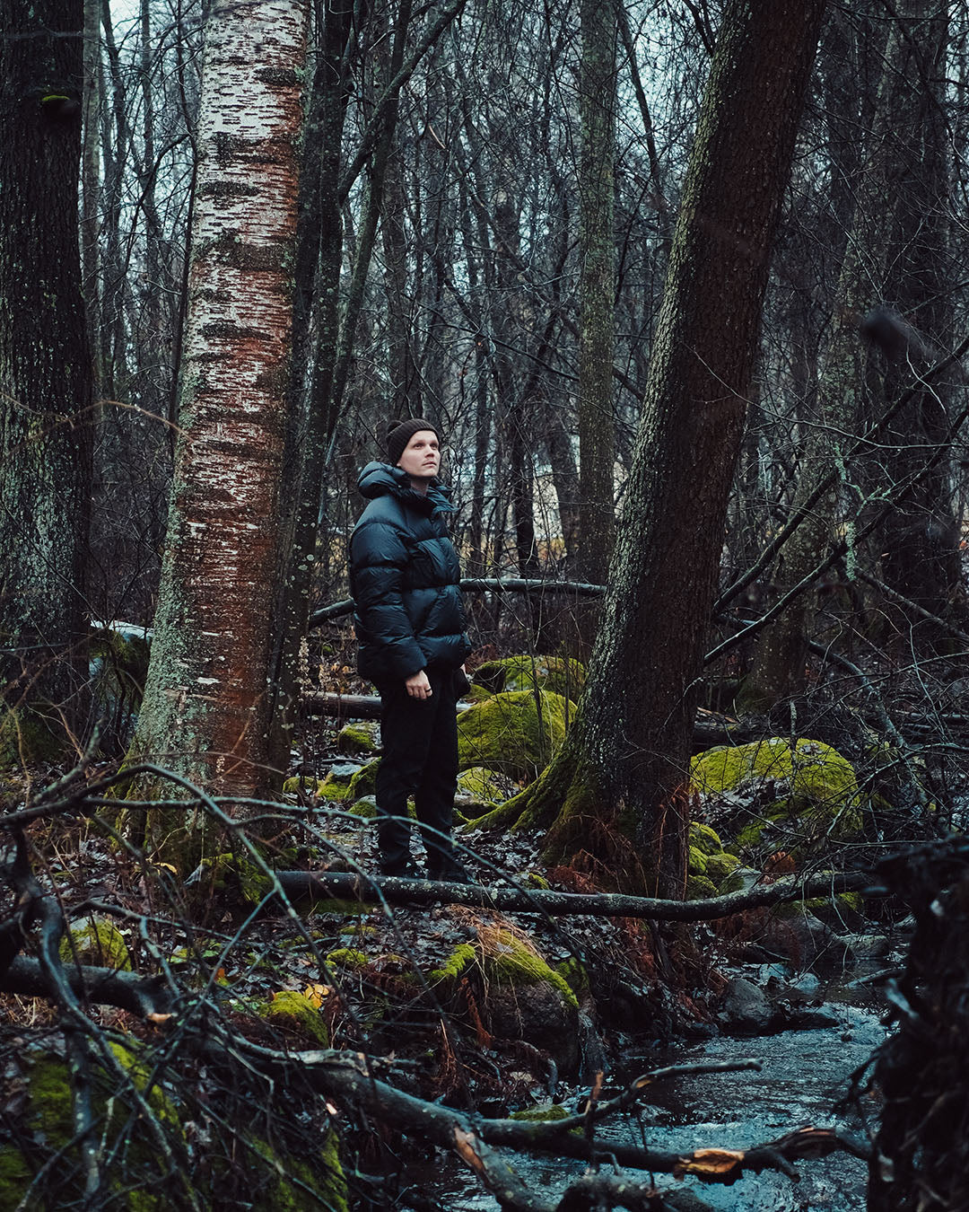 Huurre-untuvatakki hiilenmusta