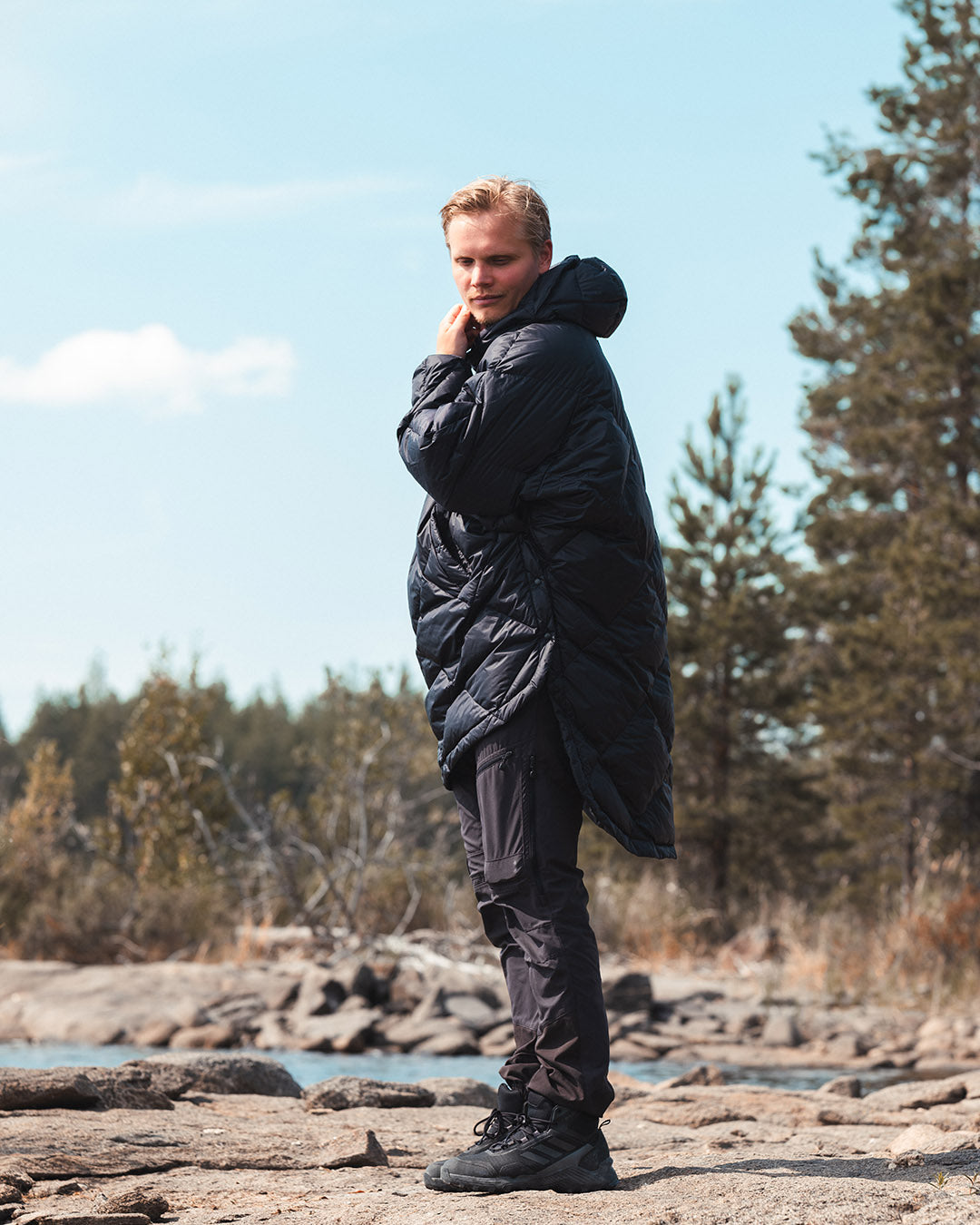 Velho-untuva-anorakki musta