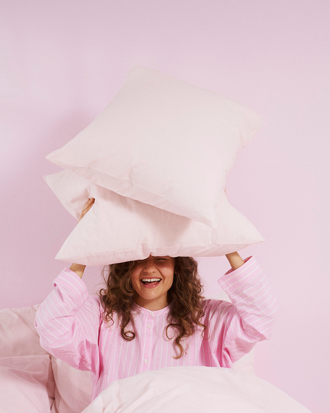 Tyynyliina perkaalipuuvillaa persikka