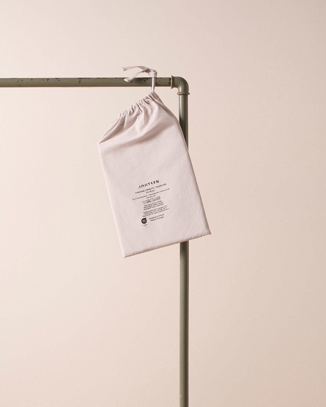 Tyynyliina perkaalipuuvillaa vehnä